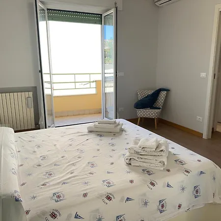 2 Min Walk To The In The Centre Of Apartment Sanremo
